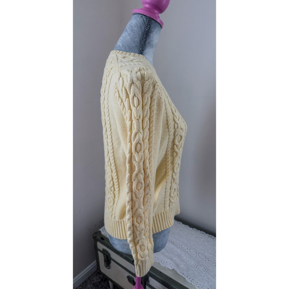 Vintage LL BEAN Women's Cabled Cotton Sweater Yellow Crew Neck Small - Picture 2 of 6